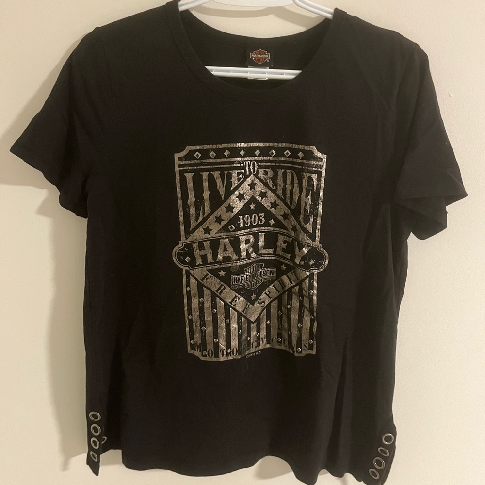 Harley-Davidson Black Tee with Iconic Logo
